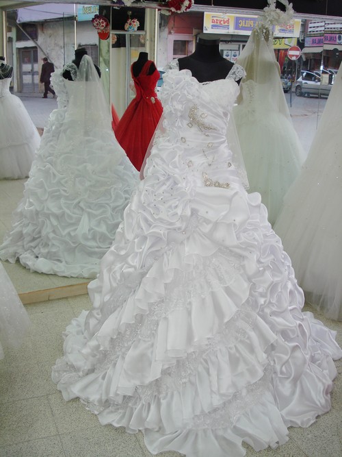 Fransız Açılımı Gelinlik Modeli 4